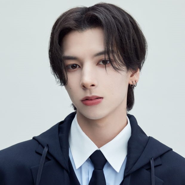 Ayalon Adam (아야론 아담)