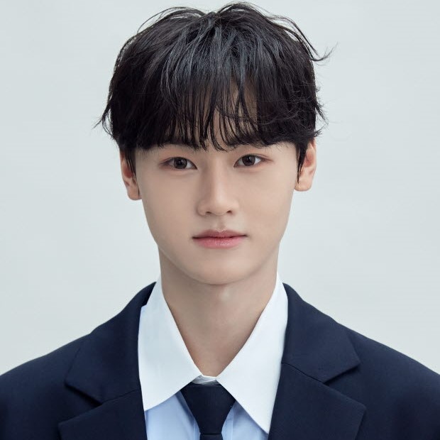Jeong Deun-haesol (정든해솔)