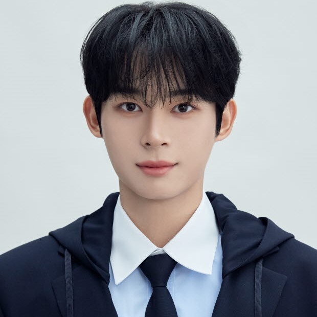 Kwon Yong-hyun (권용현)